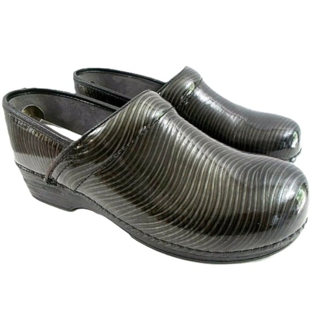 Dansko XP Stripe Clog Patent Zebra Waves Scandi Girl Comfort Professional Career